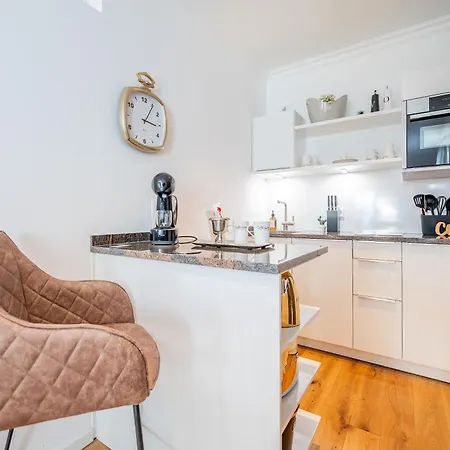 Villa Chloe - App 1 Am Kurpark, Exquisit