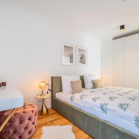 Villa Chloe - App 1 Am Kurpark, Exquisit *